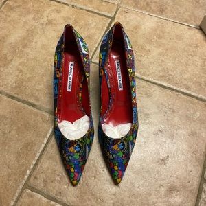 BRAND NEW Manolo Blahnik Pumps